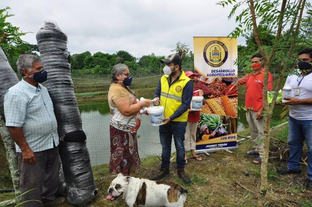 Prefectura de Los Ríos entrega kits piscícolas en la asociación San Cristóbal