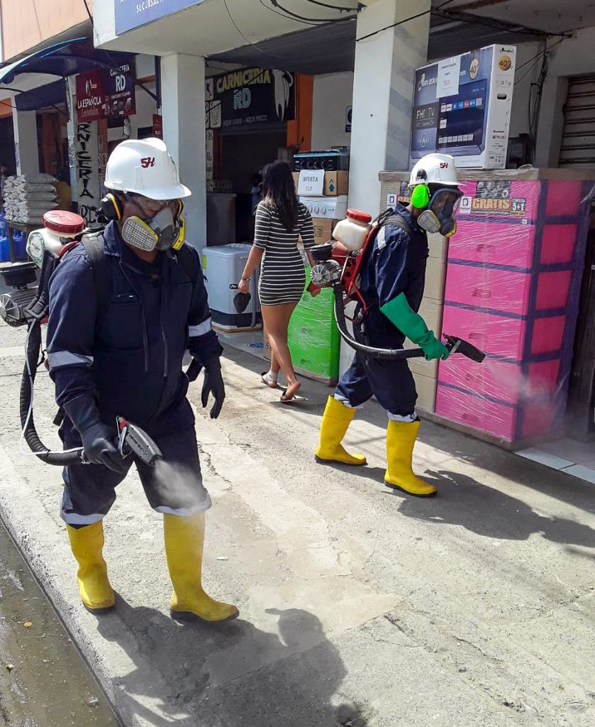 PREFECTURA DE LOS RÍOS REALIZÓ FUMIGACIONES PREVENTIVAS EN PALENQUE
