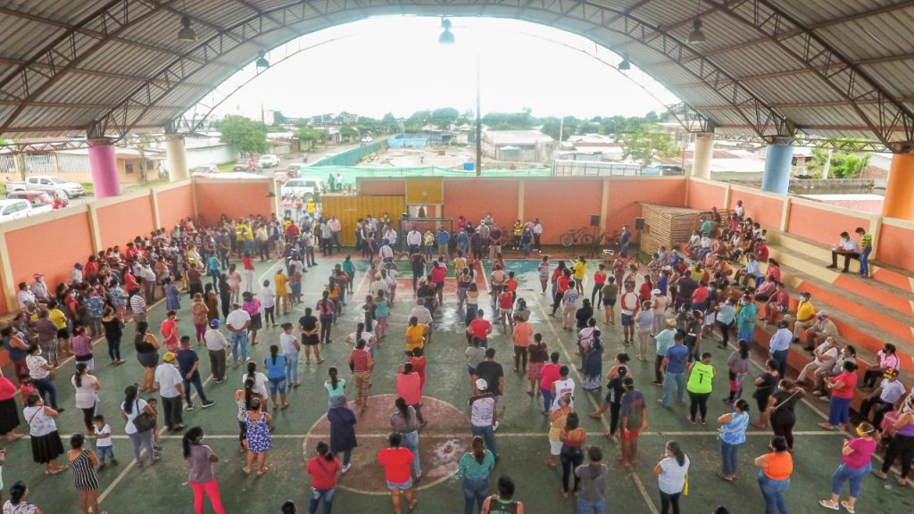 PREFECTURA DE LOS RÍOS ENTREGÓ RACIONES ALIMENTICIAS EN VALENCIA