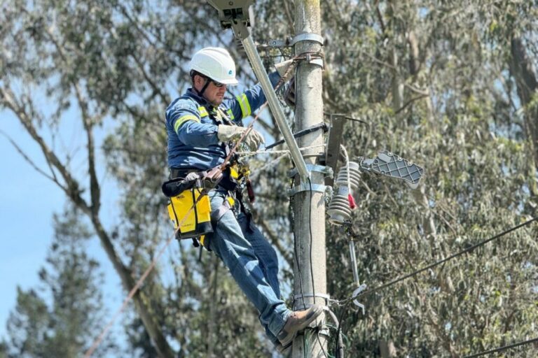 COLOMBIA ESTÁ A PUNTO DE VOLVER A VENDER ENERGÍA A ECUADOR