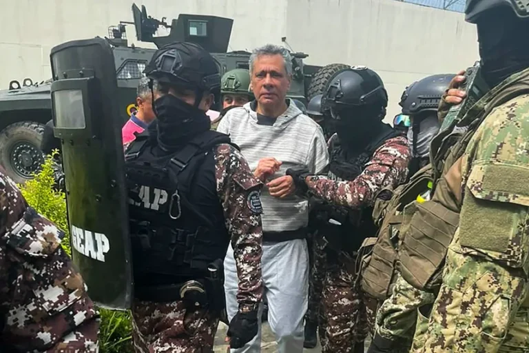 ECUADOR DEMANDA A MÉXICO ANTE LA CORTE INTERNACIONAL DE JUSTICIA POR CONCEDER ASILO A JORGE GLAS