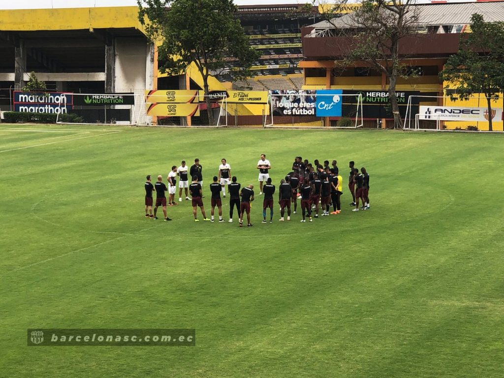 Barcelona volvió a los entrenamientos sin Matías Oyola que persiste de su lesión