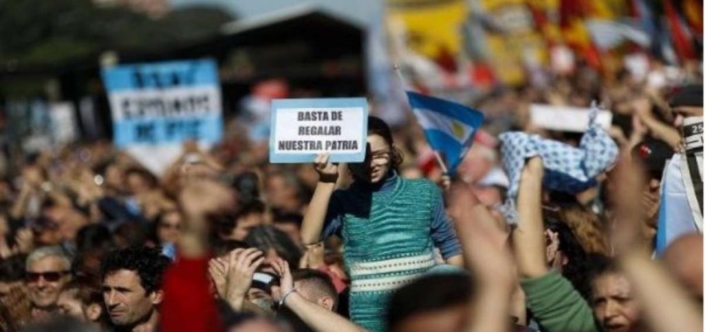 Protestas en Argentina en rechazo a recortes en presupuesto 2019