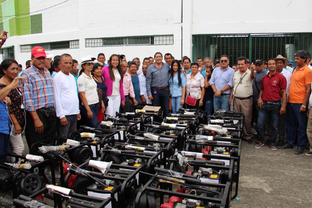 Los Ríos: 608 familias campesinas reciben riego agrícola