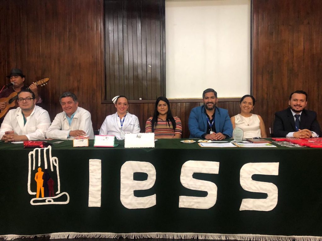 Hospital Iess Babahoyo conmemoró junto a servidores el Día internacional de la Enfermería