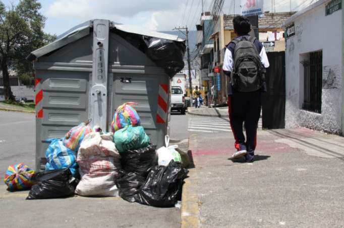 El ecuatoriano que habita en la zona urbana genera 0,86 kilos de basura al día