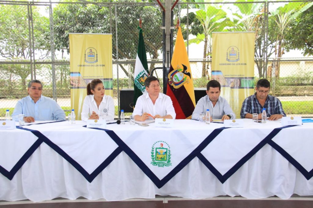 Gobierno de Los Ríos destinará un millón de dólares para prevenir presencia de enfermedades en banano y palma aceitera