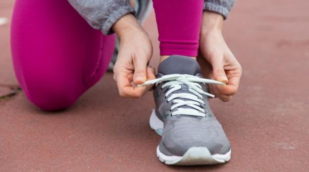 El arancel para zapatos deportivos se reduce a un 40% y para implementos se baja a cero en Ecuador
