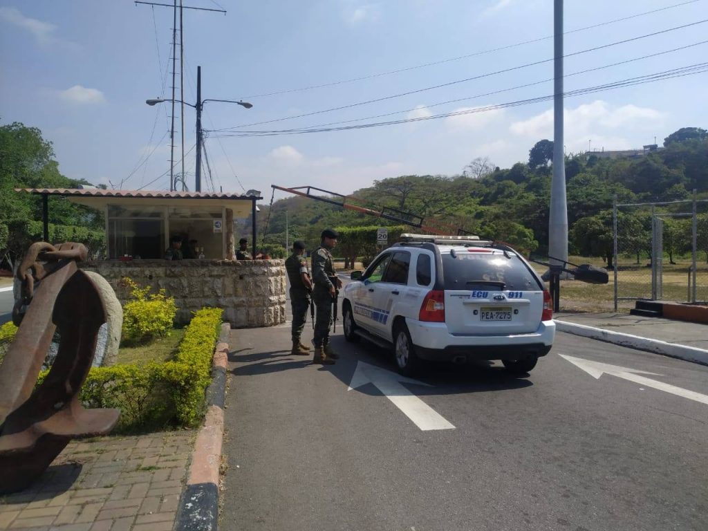 Cabo de Marina se habría suicidado en la Base San Eduardo