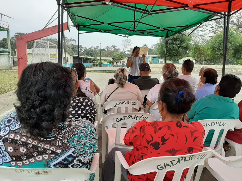 Adultos mayores se informan a través del taller prevención de la violencia sexual
