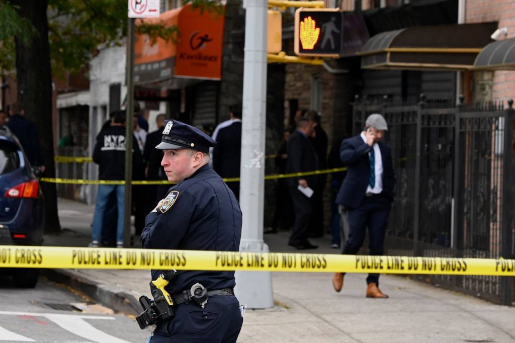 Cuatro muertos y tres heridos en un tiroteo en Nueva York