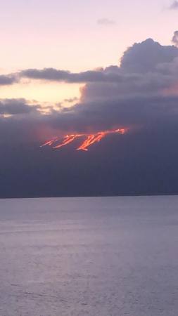 Desciende la actividad eruptiva del volcán La Cumbre en Galápagos