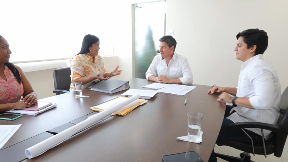 Prefecto de Los Ríos mantuvo reunión con Alcaldesa de Baba