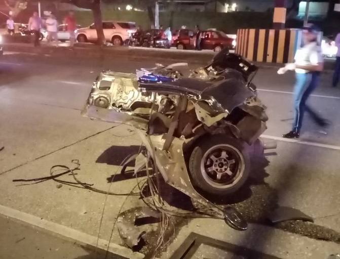 Conductor sobrevivió después de que su vehículo se partió en dos tras accidente en el norte de Guayaquil