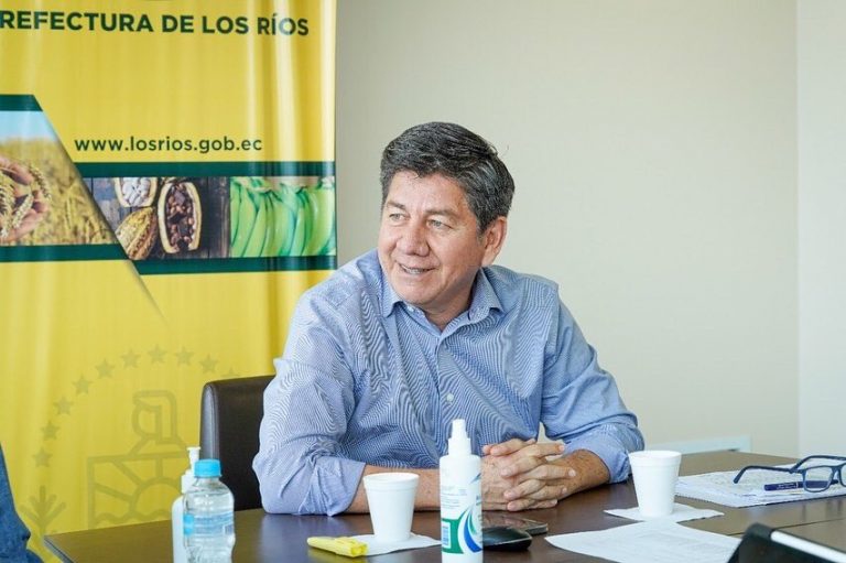 PREFECTO TERÁN SE REUNIÓ CON DELEGADAS DE LA ALCALDÍA DE VENTANAS
