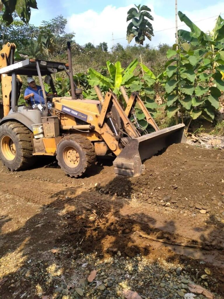 LASTRADO DE VÍAS EN QUINSALOMA